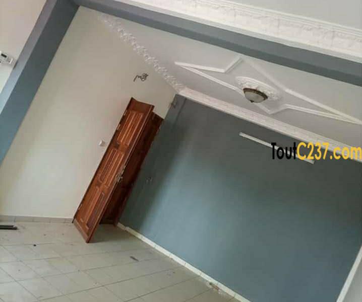 Appartement à louer à Logpom, Douala