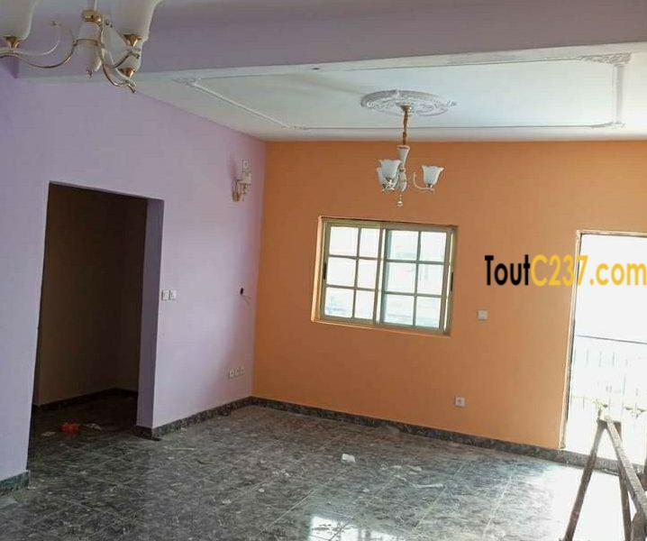 Appartement à louer à Bonamoussadi, Douala