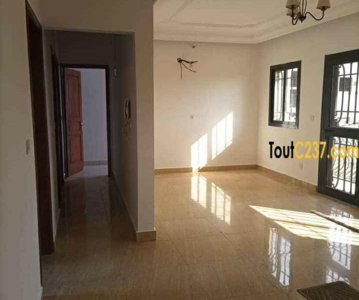 Appartement à louer à Makepe, Douala