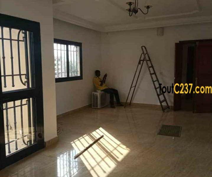 Appartement à louer à Makepe, Douala