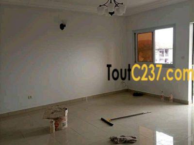 Appartement à Louer à Makepe Douala