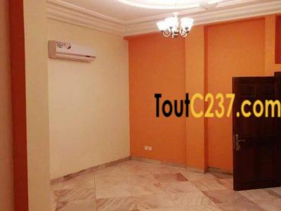 Appartement à louer à Makepe, Douala