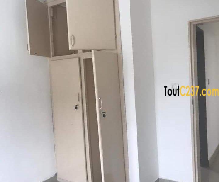 Appartement à louer à bonapriso, Douala