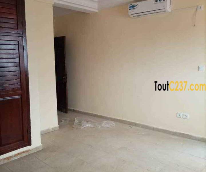 Appartement à louer à Makepe Douala