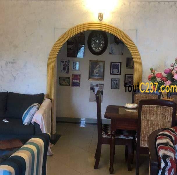 Maison Villa à vendre à Japoma Douala