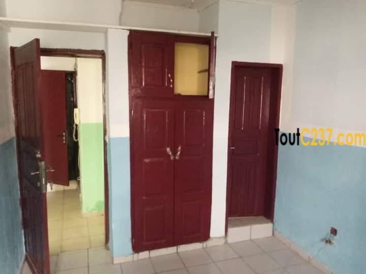 Maison à louer à Deido Douala