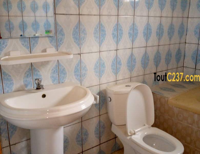 Villa à louer à Makepe, Douala