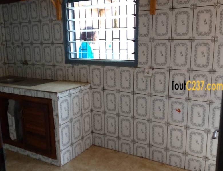 Villa à louer à Makepe, Douala