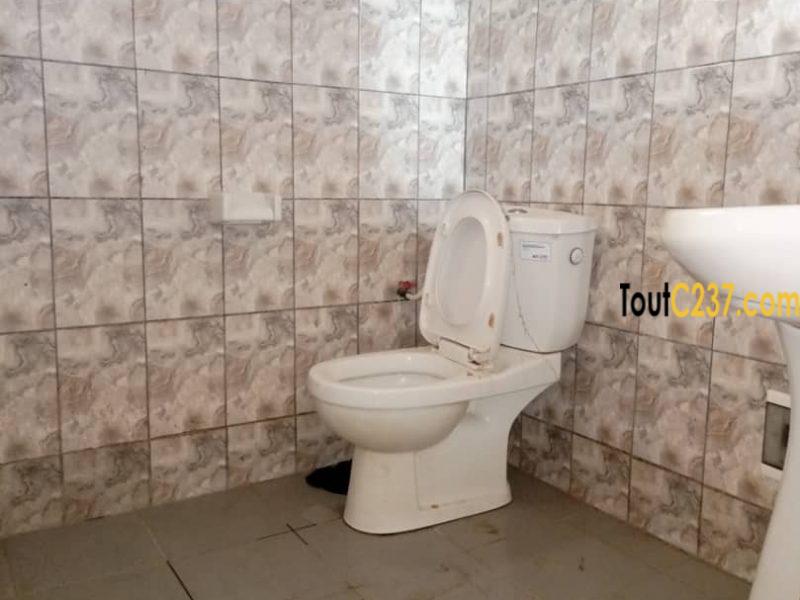 Appartement à louer à Logpom, Douala