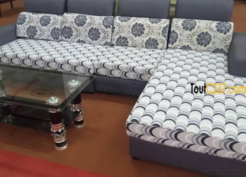 Soldes Canapé d'angle à vendre à Douala