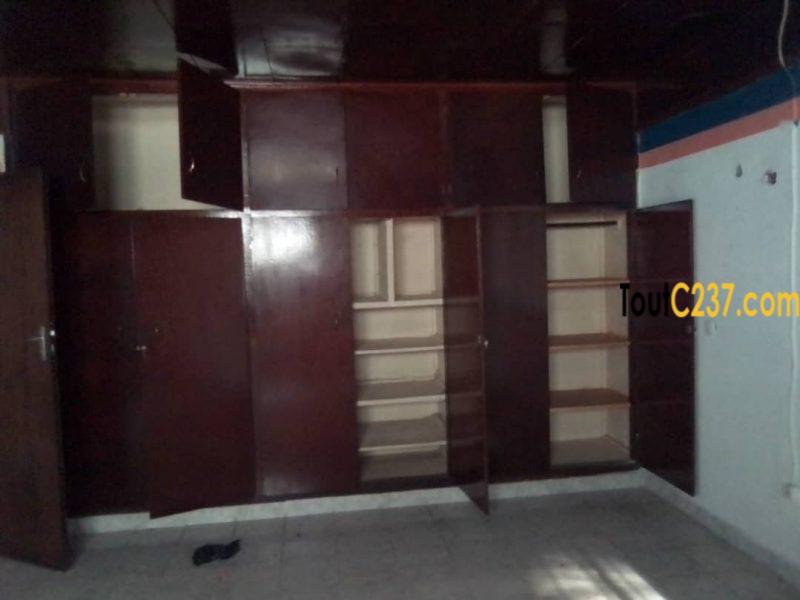 Grande villa, Maison à louer à Bali, Douala