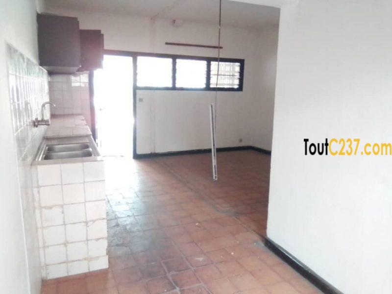 Grande villa, Maison à louer à Bali, Douala