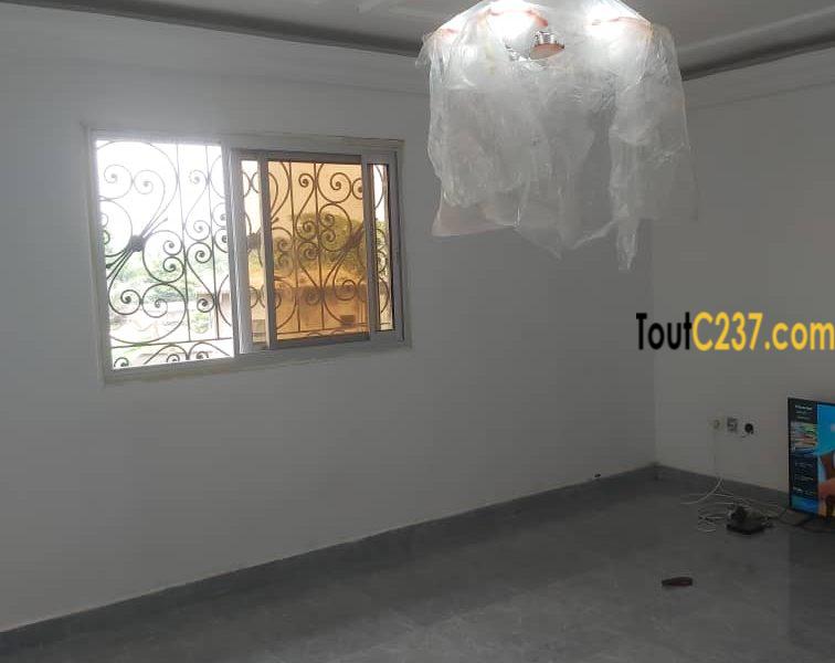 Studio à louer à Logbessou Douala