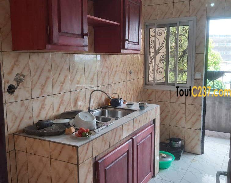 Studio à louer à Logbessou Douala