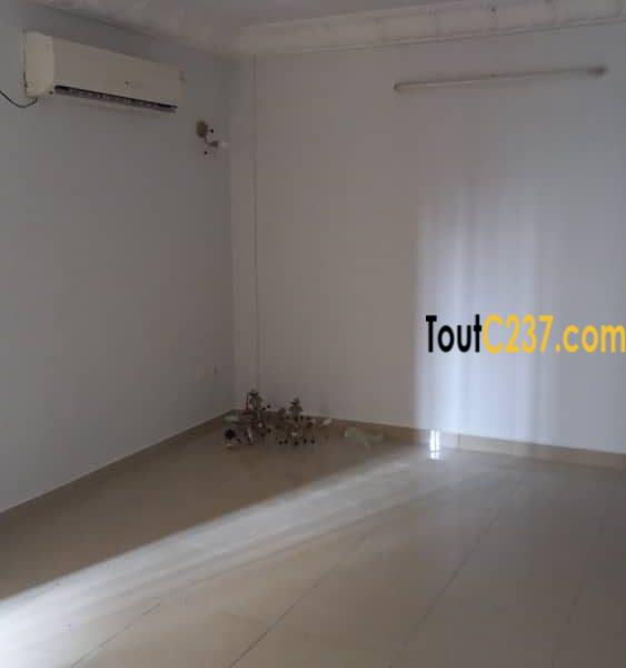 Appartement à louer à Makepe Douala