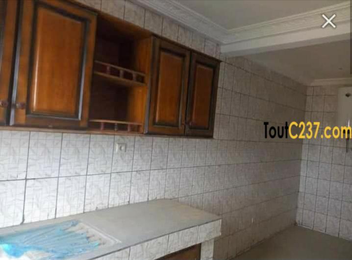 Appartement à louer à Logbessou Douala