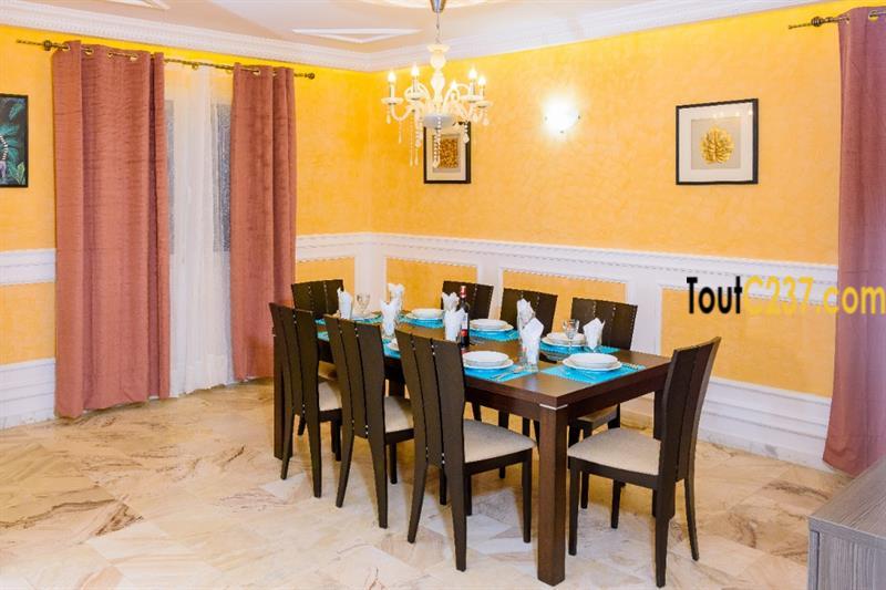 Immeublé à vende à Bonanjo Douala