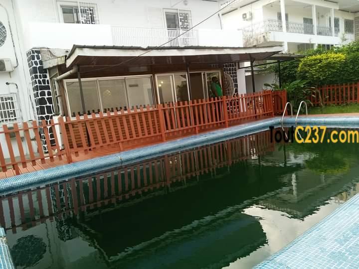 Maison à louer à Bonapriso Douala