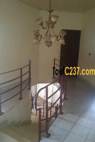 Maison duplex à louer à Makepe Douala