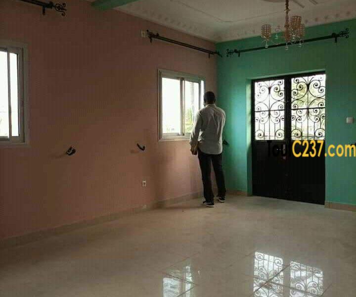 Appartement à louer à Logbessou Douala