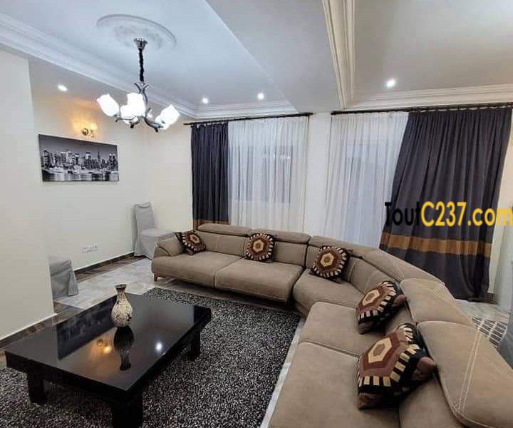 Appartement meublé à louer à Bonapriso, Douala