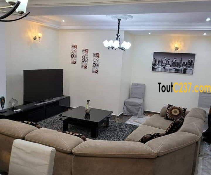 Appartement meublé à louer à Bonapriso, Douala