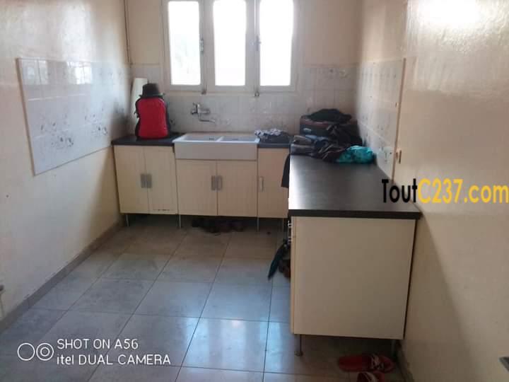 Maison à louer à Bonapriso Douala