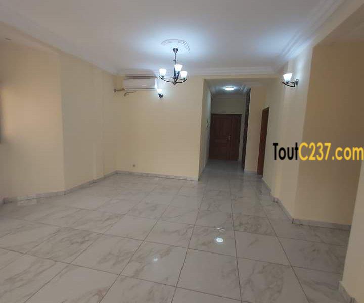 Appartement à loué à Bonamoussadi Douala