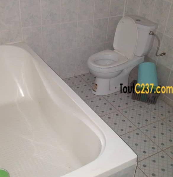 Vaste Maison duplex à louer à Makepe Douala