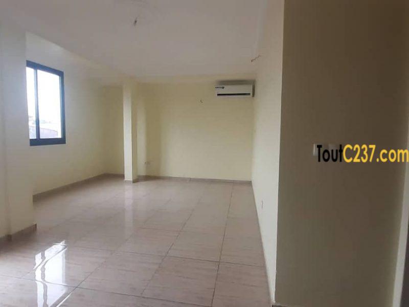 Appartement Neuf à louer à Bonamoussadi Douala