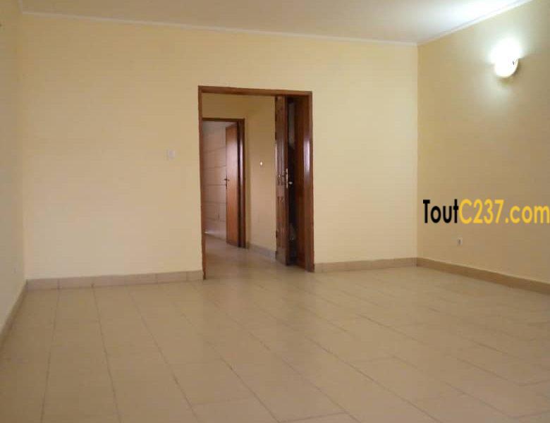 Appartement à louer à Deido Douala