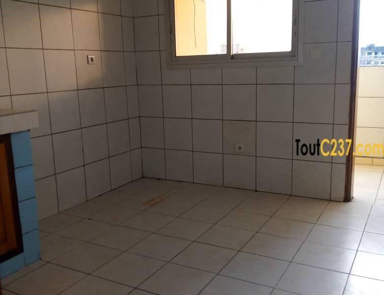 Appartement à louer à Deido Douala