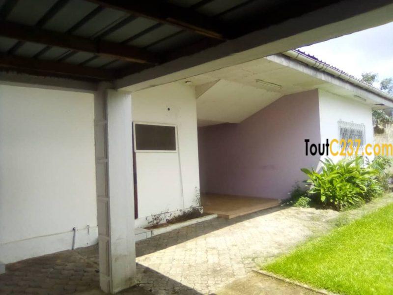 Villa à loué à Bonapriso Douala