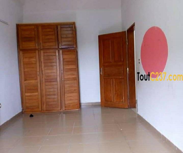 Appartemeent à louer à Bonamoussadi Douala