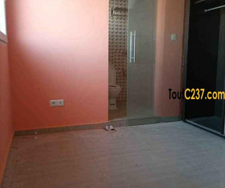 Appartement à louer à Bonamoussadi Douala