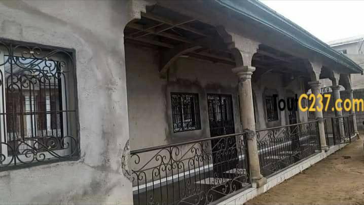 Maison à vendre à Douala Pk12