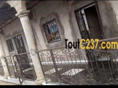 Maison à vendre à Douala Pk12