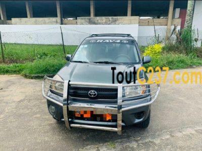 Toyota Rav4 à vendre à Douala