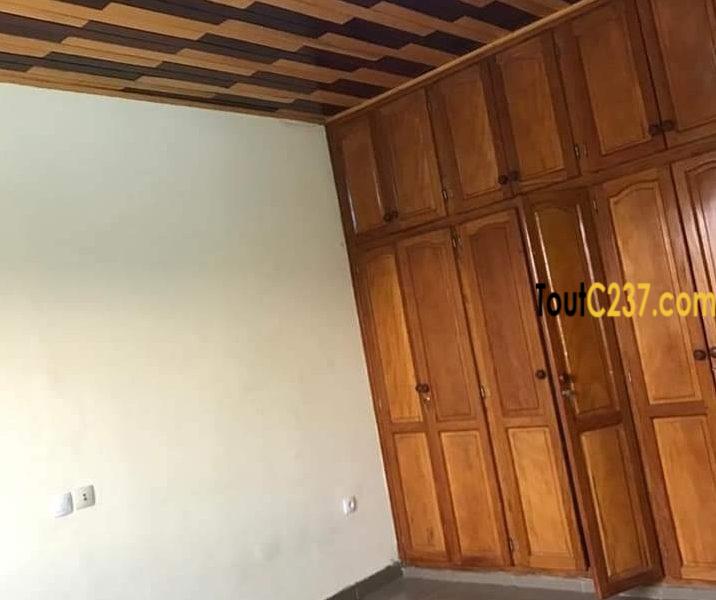 Maison à louer à Bonapriso (Youpwe) Douala