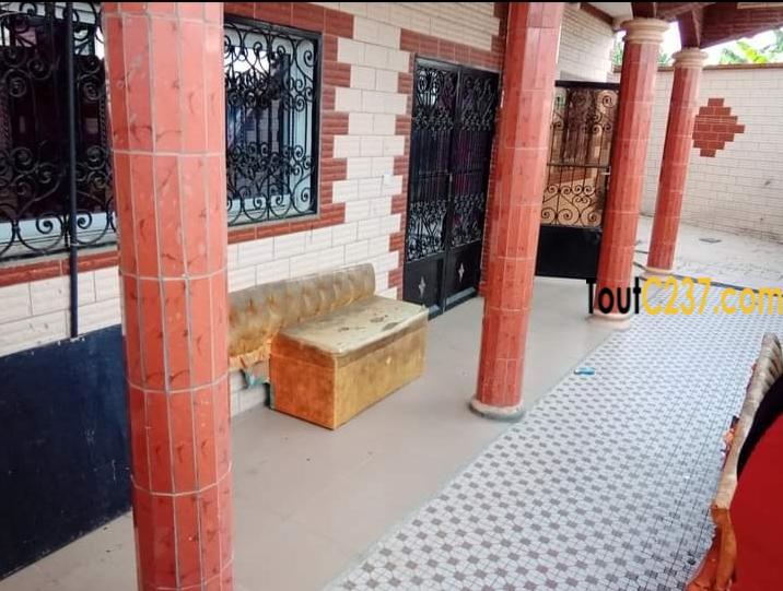 Appartement entrée seule à louer à Kotto Douala
