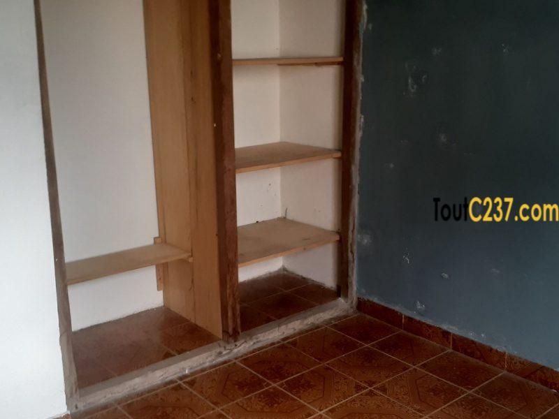 Appartement à louer à Bonamoussadi Douala