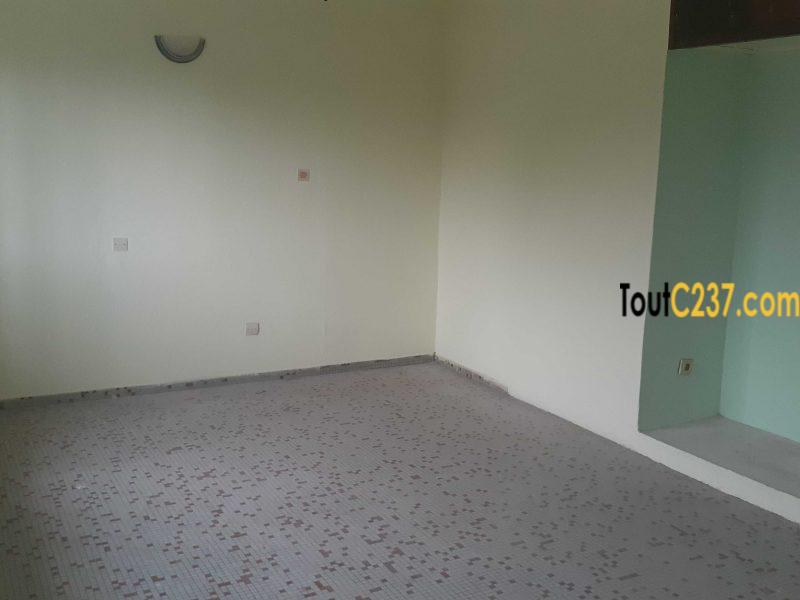 Appartement à louer à Ngodi Douala