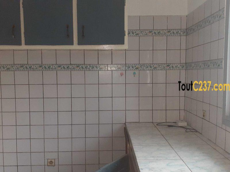 Appartement à louer à Ngodi Douala