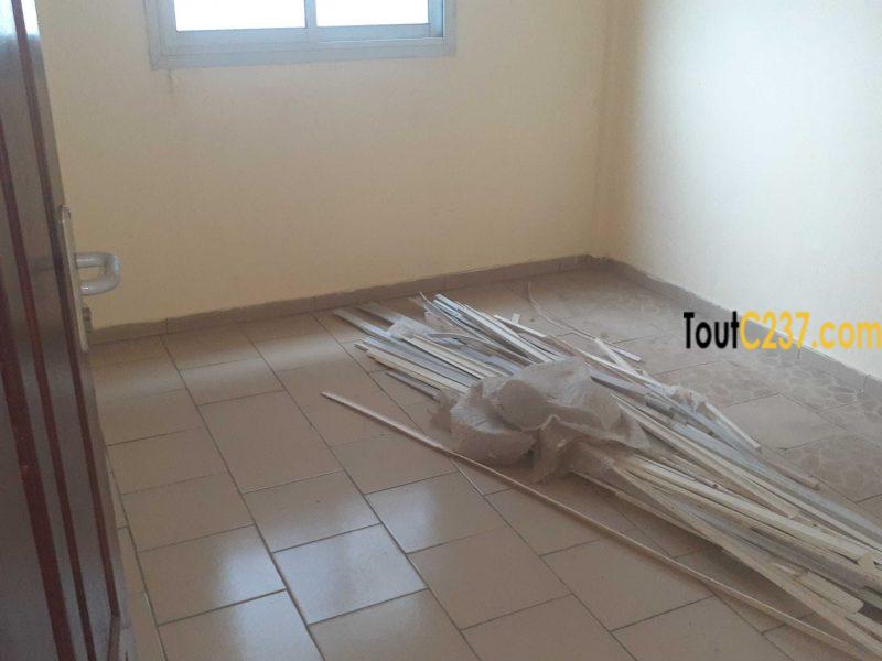 Bureau à louer à Akwa Douala
