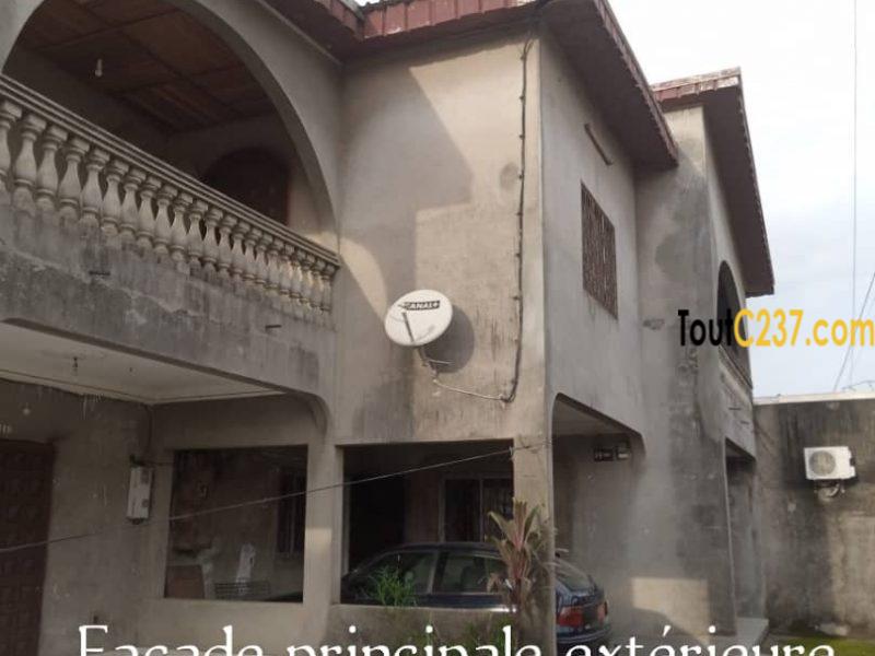 Maison duplex à vendre à Logpom Douala