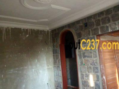 Vaste studio à louer à Bonamoussadi Douala