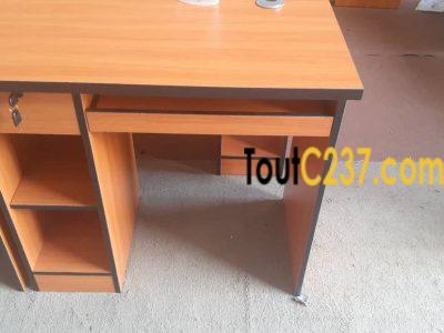 Solde: Tables d'ordinateurs à vendre