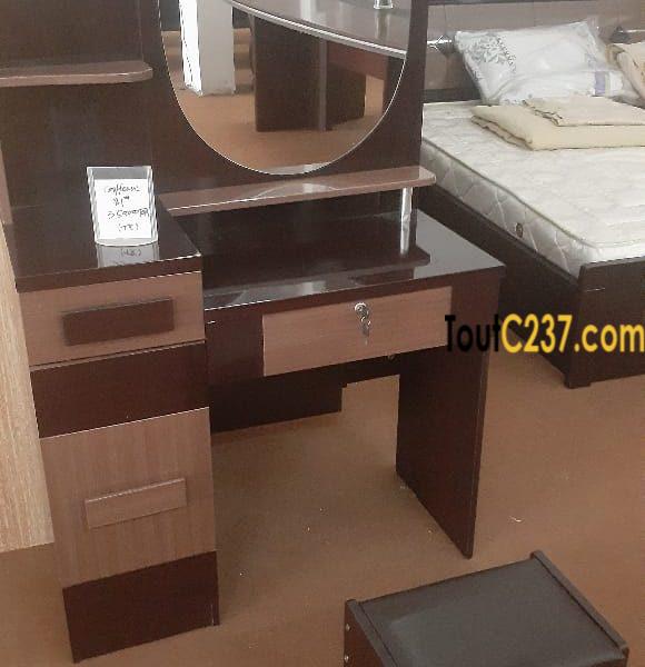 Solde: Coiffeuse de chambre