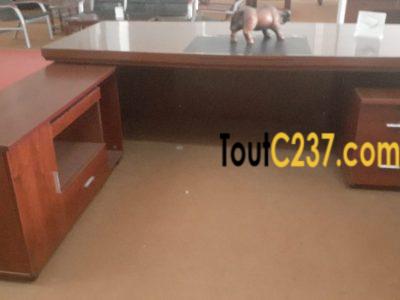 Solde: Table de bureau (2,0m) à vendre