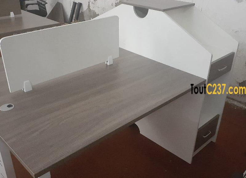 Solde: Station de Travail à Vendre à Akwa